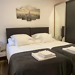 M70 Apartmanhaz 3*