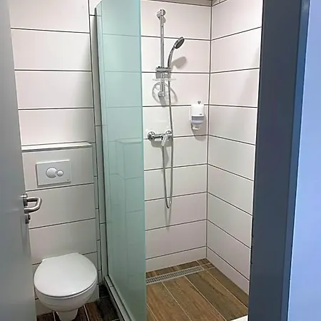 M70 Apartmanhaz 公寓式酒店 米什科尔茨