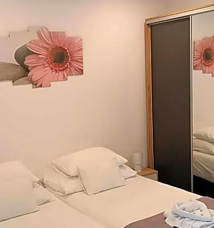 M70 Apartmanhaz 3*