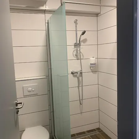 M70 Apartmanhaz 公寓式酒店 米什科尔茨
