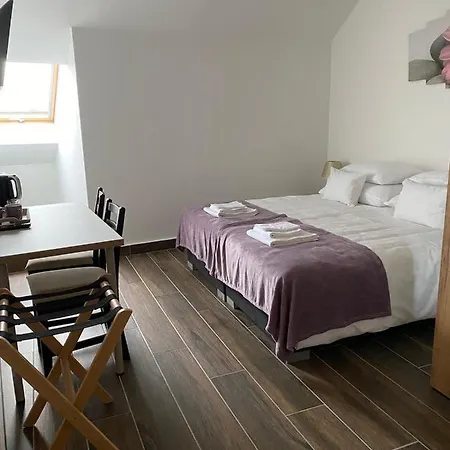 M70 Apartmanhaz 3* 米什科尔茨