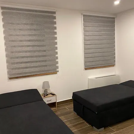M70 Apartmanhaz Aparthotel