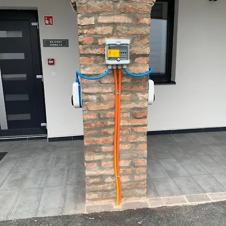 M70 Apartmanhaz 公寓式酒店 米什科尔茨