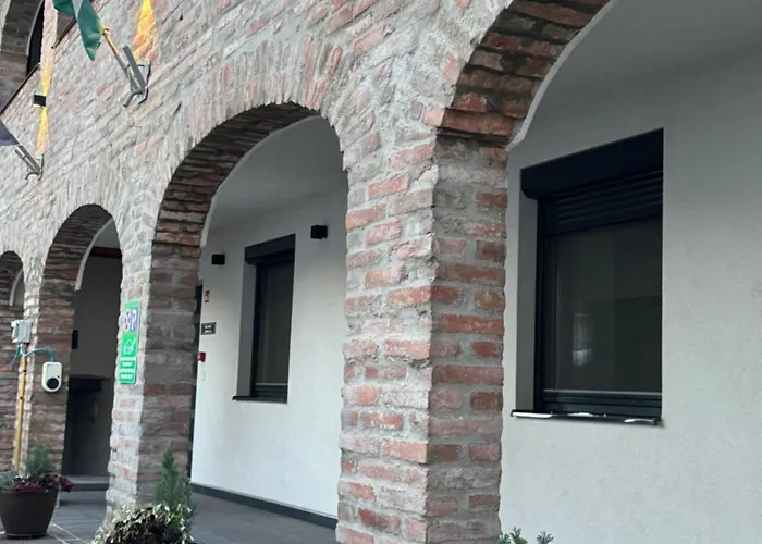 M70 Apartmanhaz
