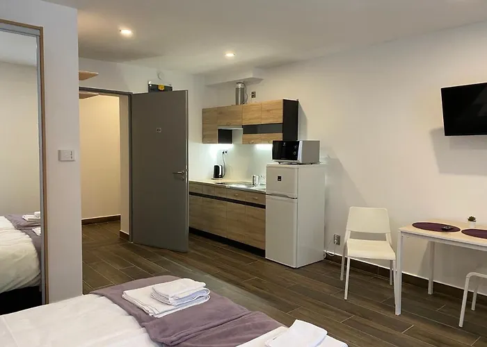 M70 Apartmanhaz 3*