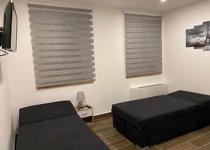 M70 Apartmanhaz 公寓式酒店